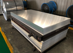 輕量化·高精度·耐腐蝕：鋁板如何重新定義現(xiàn)代模具制造標(biāo)準(zhǔn)？